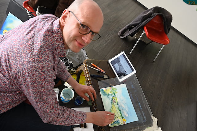 Live-maalaus Jyväskylässä Harrin taide ja antiikki galleriassa 8.5.2021. Kiva oli kohdata yleisöä. Kuva. Antti Laitinen