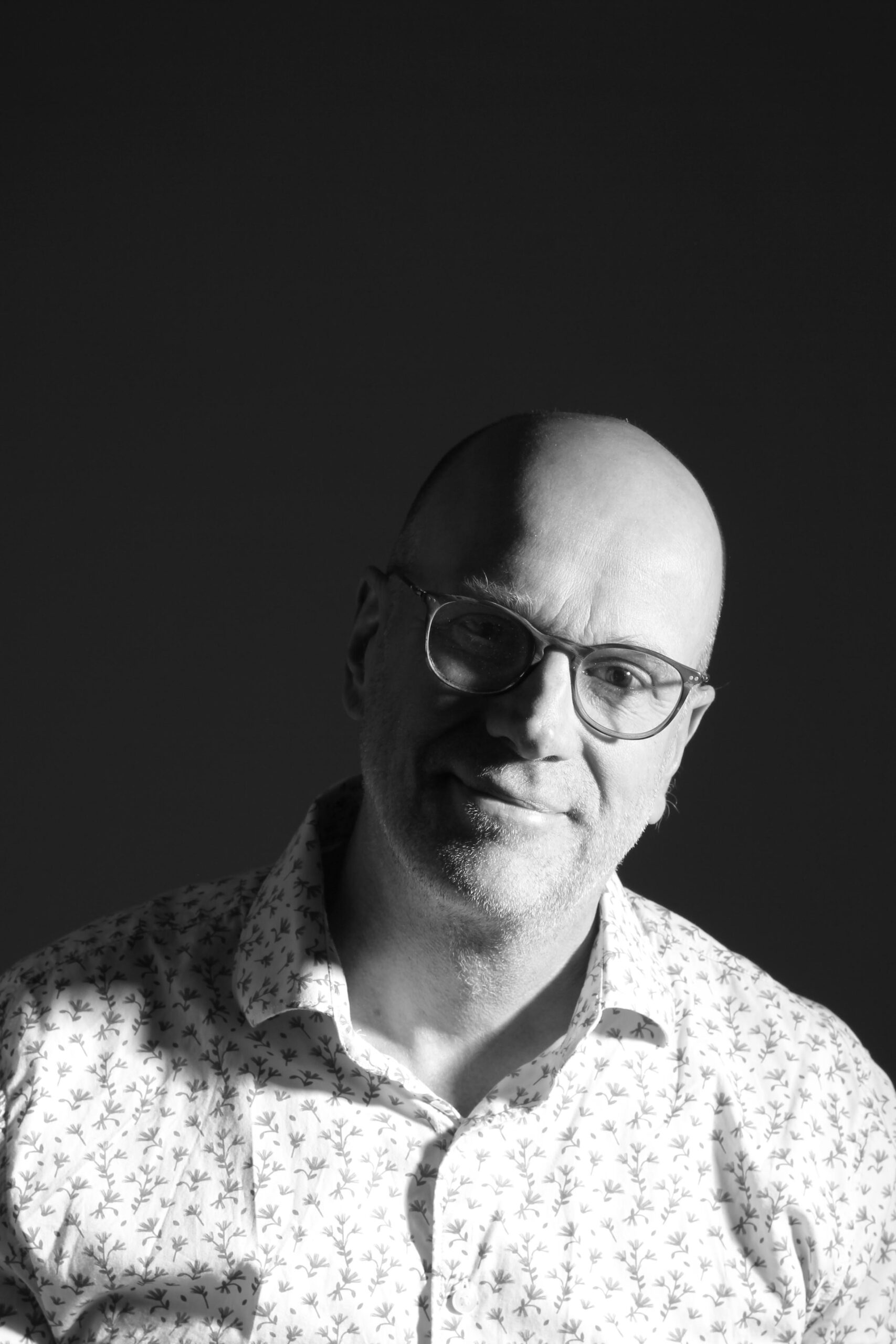 Valmistuminen valokuvaajaksi keväällä 2026